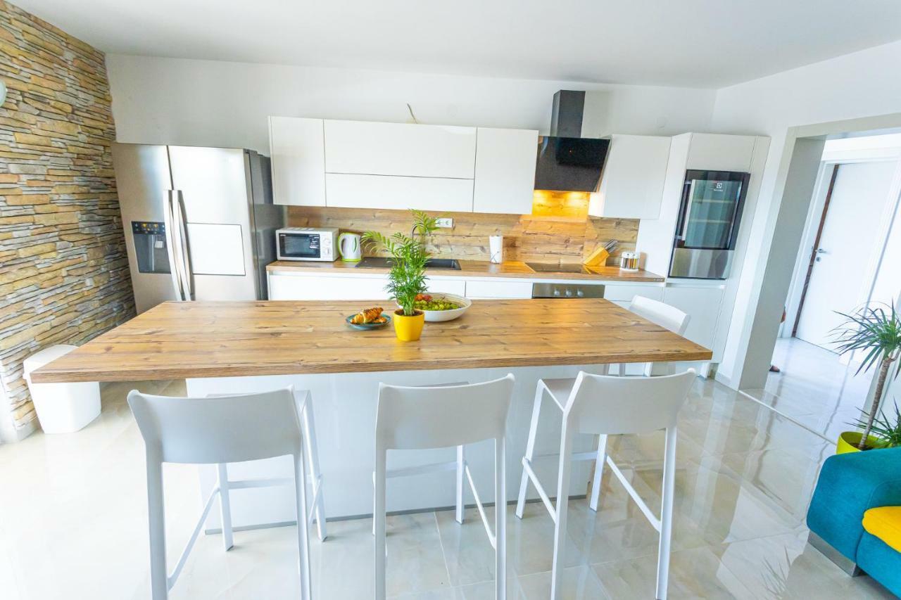 Villa Decima Milna  Ngoại thất bức ảnh
