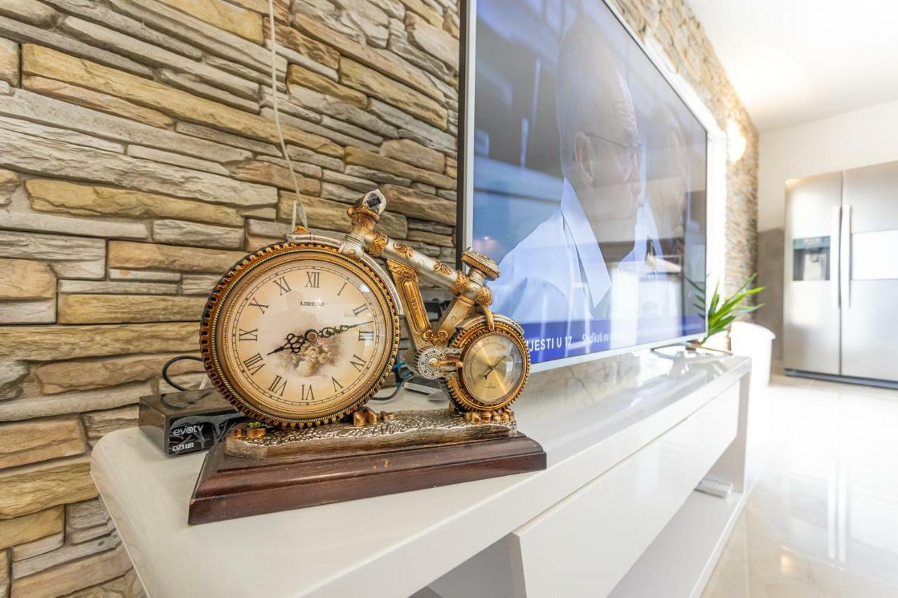 Villa Decima Milna  Ngoại thất bức ảnh