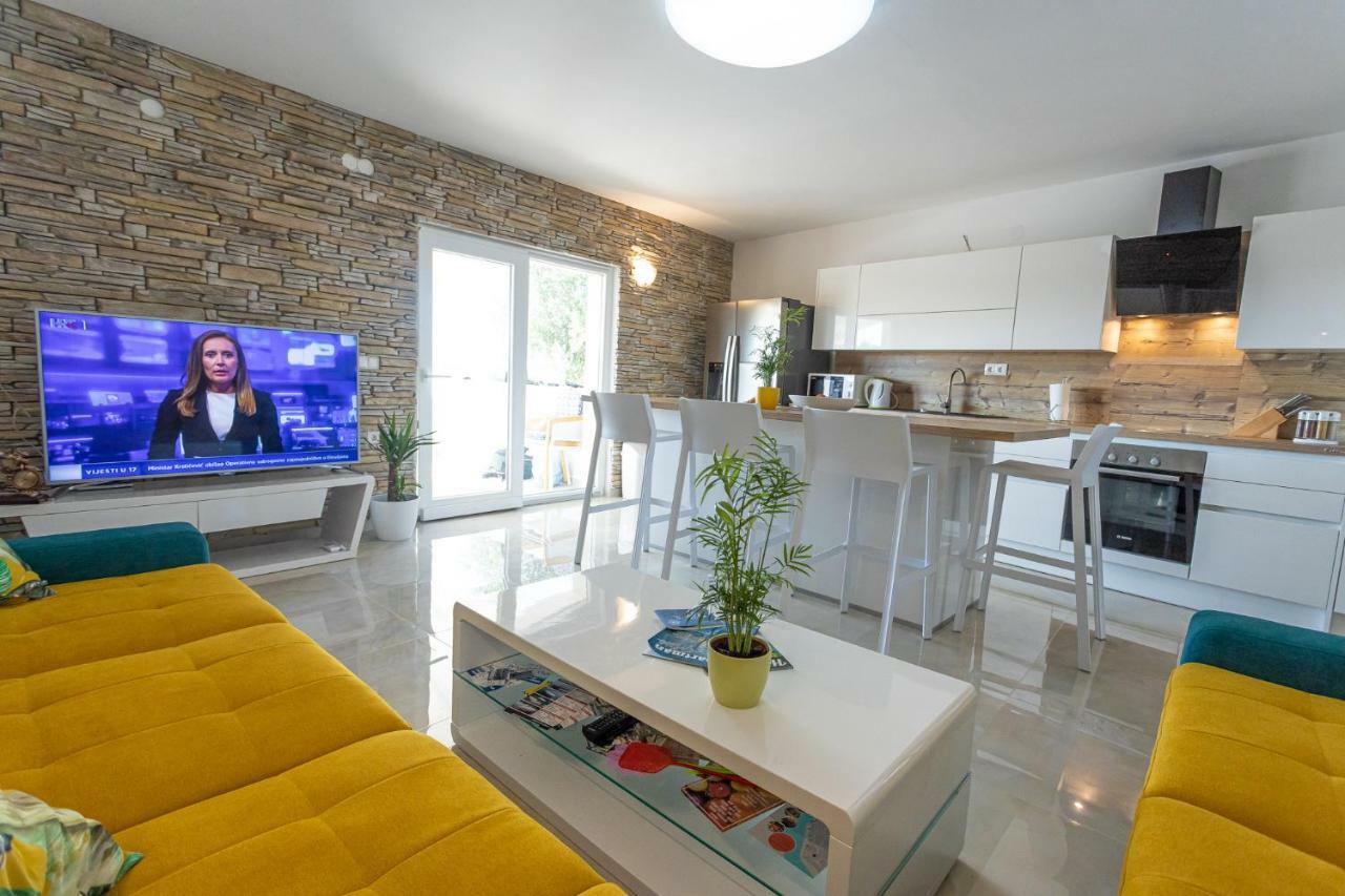 Villa Decima Milna  Ngoại thất bức ảnh